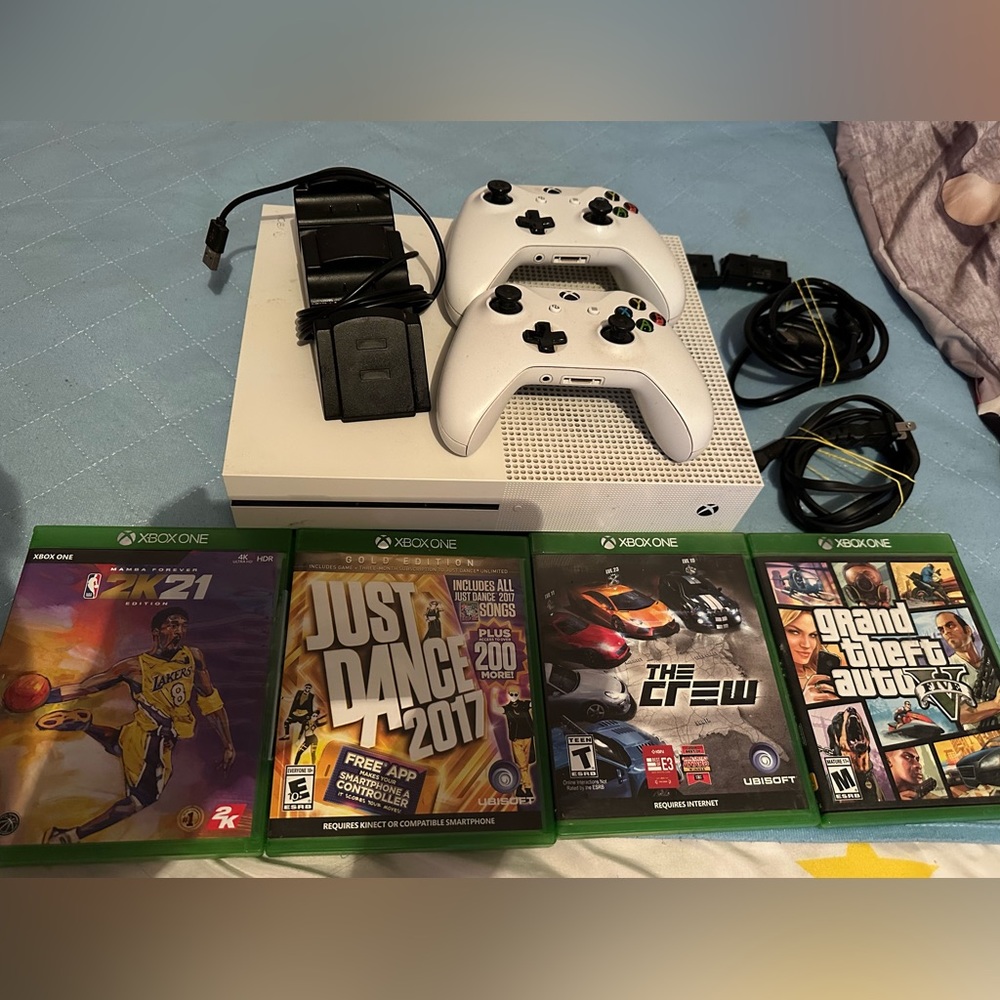 Xbox one console bundle